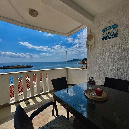 Pine&Sea Beach Retreat Sveti Stefan Eksteriør bilde