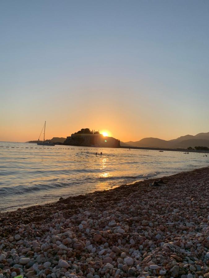 Pine&Sea Beach Retreat Sveti Stefan Eksteriør bilde